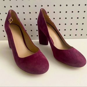 Tory Burch | Elizabeth round toe suede pump